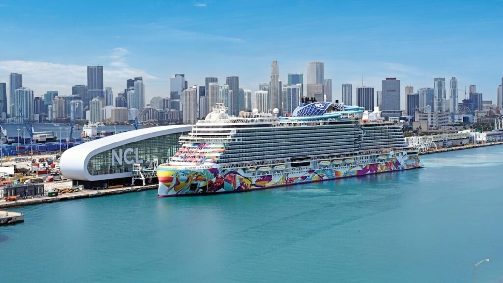 Norwegian Aqua Officially Christened in Cruise Capital of the World