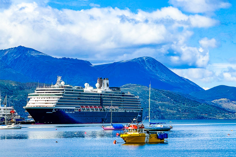 Holland America’s Oosterdam Debuts New Features After Drydock – Cruise Industry News